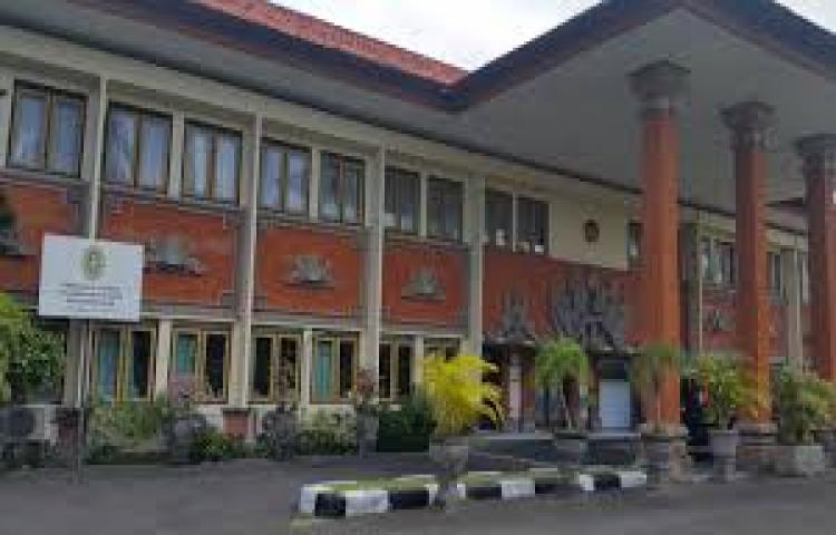 Jaksa Tuntut Pemilik Hotel Kuta Paradiso Tiga Tahun Penjara Mcwnews Com